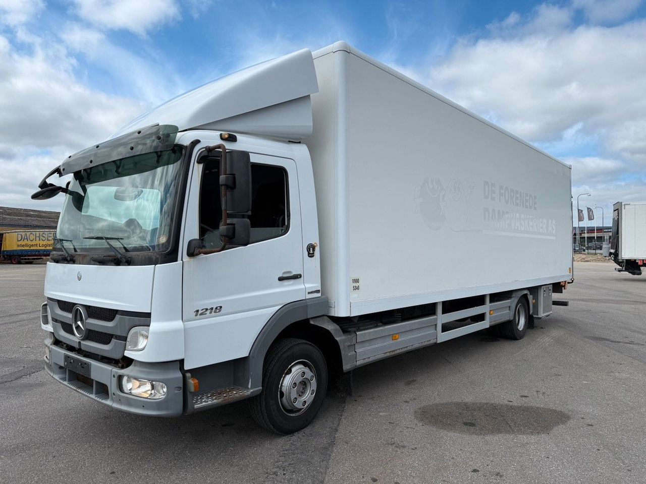 Mercedes-Benz Atego 1218 4x2 Euro 5 8,0 m. koffer - Caminhão furgão: foto 1 Mercedes-Benz Atego 1218 4x2 Euro 5 8,0 m. koffer - Caminhão furgão: foto 1