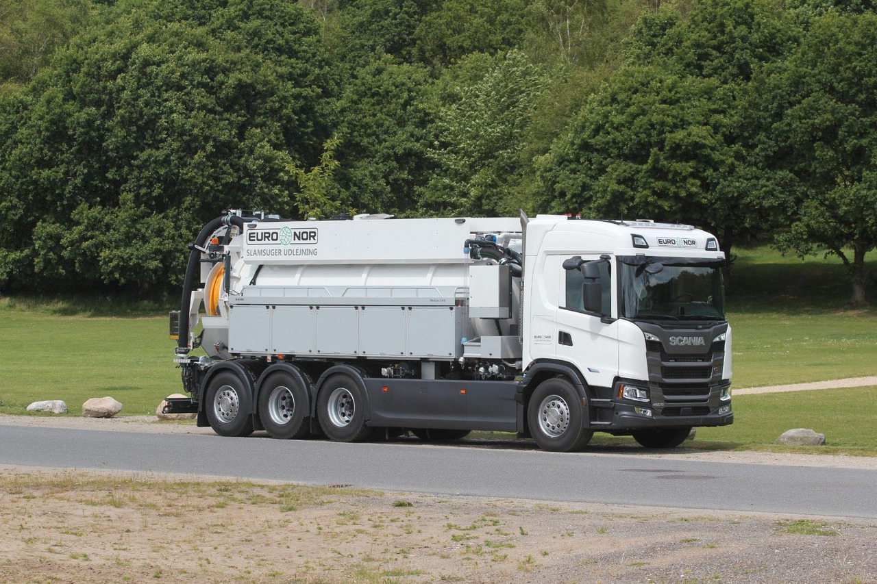 Scania G460 B8x4*4NBMN Bucher FlexLine CM140 - Caminhão limpa fossa: foto 2 Scania G460 B8x4*4NBMN Bucher FlexLine CM140 - Caminhão limpa fossa: foto 2