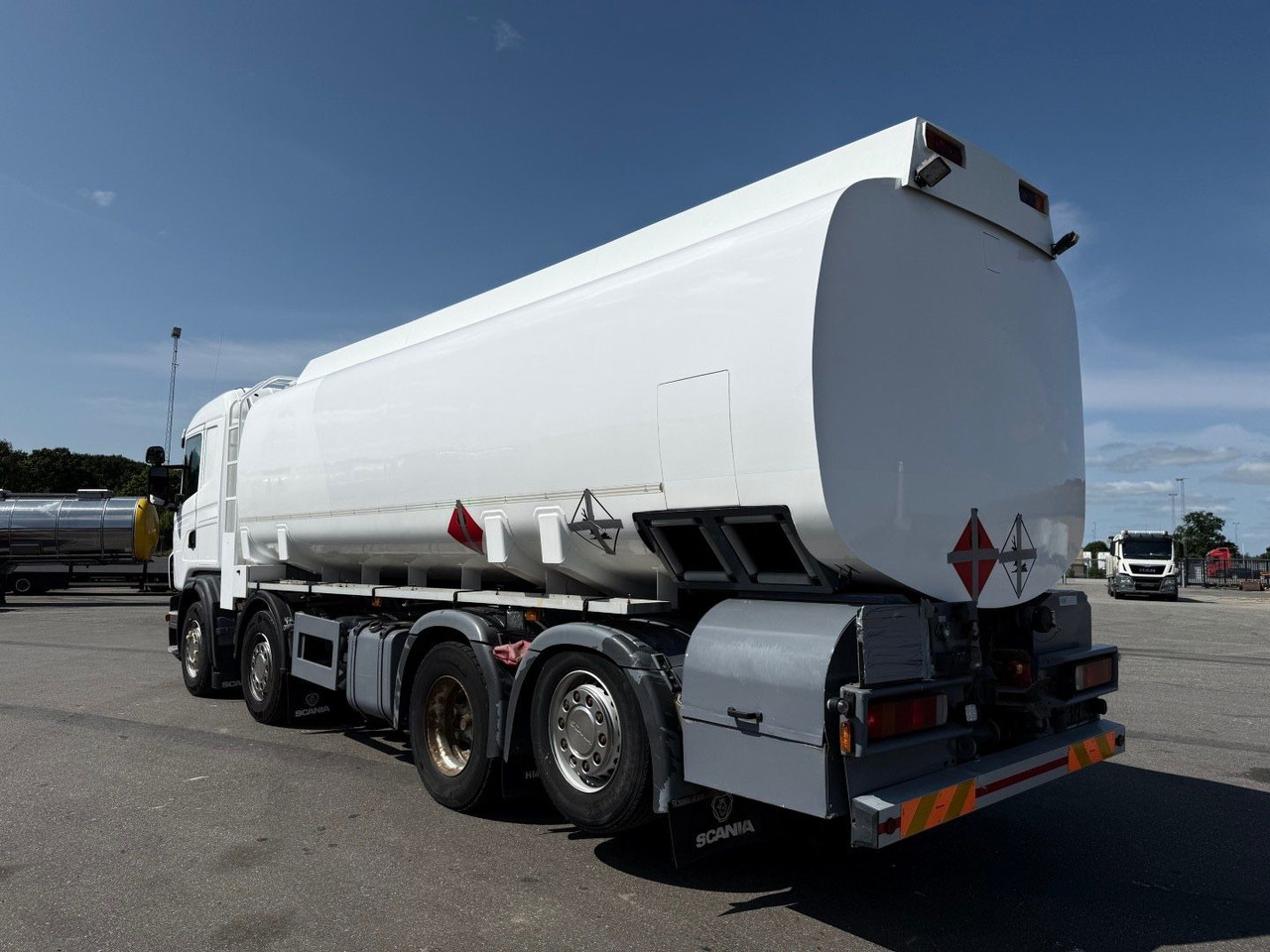 Scania G480 8x2*6 24.000 L / 5 compartments / ADR Tank - Caminhão tanque: foto 4 Scania G480 8x2*6 24.000 L / 5 compartments / ADR Tank - Caminhão tanque: foto 4