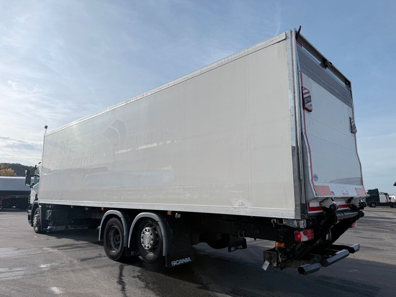 Scania P320 6x2*4 Carrier Supra 1250 Mt 9.80 m Kühl - Caminhão frigorífico: foto 4 Scania P320 6x2*4 Carrier Supra 1250 Mt 9.80 m Kühl - Caminhão frigorífico: foto 4