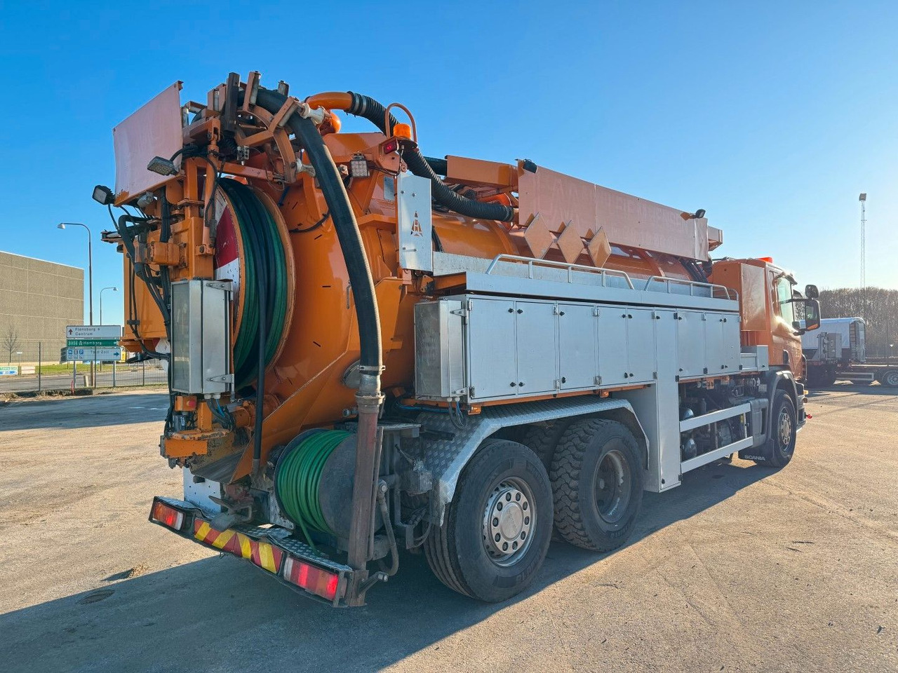 Scania P400 6x2*4 Hvidtved Larsen Flexline 310 - Caminhão limpa fossa: foto 3 Scania P400 6x2*4 Hvidtved Larsen Flexline 310 - Caminhão limpa fossa: foto 3