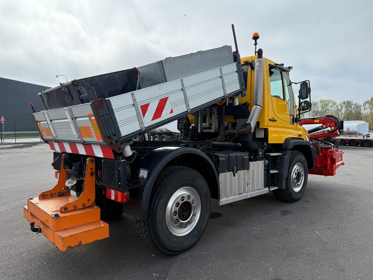 Unimog U427 4x4 Tipper / Kipper / Dücker Fräse BRS 15 - Caminhão basculante: foto 4 Unimog U427 4x4 Tipper / Kipper / Dücker Fräse BRS 15 - Caminhão basculante: foto 4