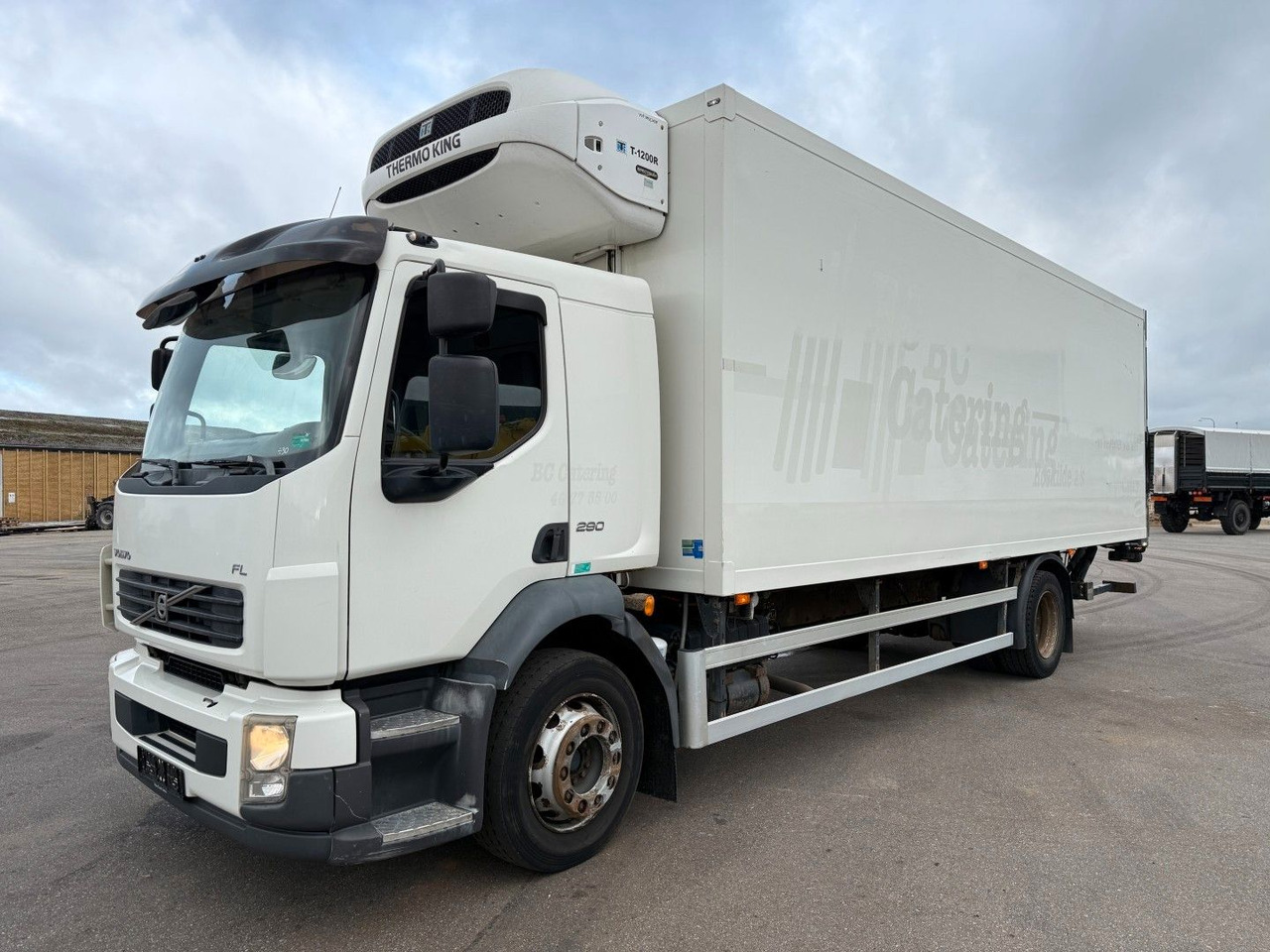 Volvo FL290 4x2 Thermo King T1200-R Euro 5 - Caminhão frigorífico: foto 1 Volvo FL290 4x2 Thermo King T1200-R Euro 5 - Caminhão frigorífico: foto 1