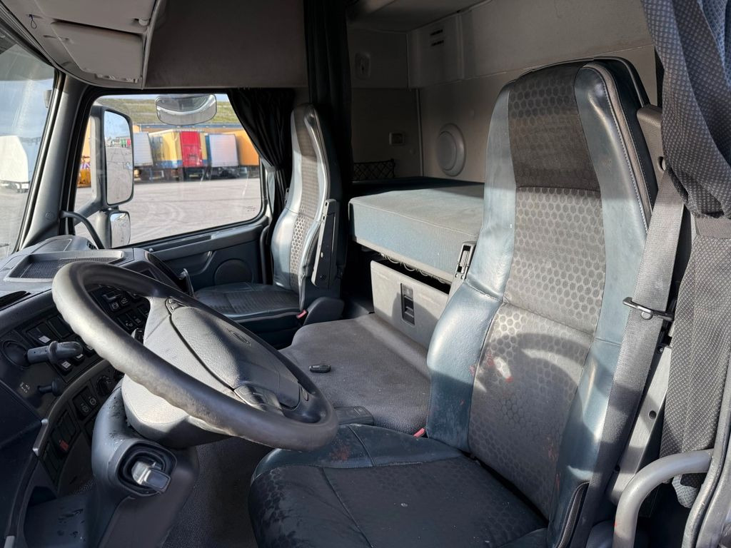 Volvo FM 410 6x2 Euro 5 - Furgão caixa aberta, Carrinha cabine dupla: foto 5 Volvo FM 410 6x2 Euro 5 - Furgão caixa aberta, Carrinha cabine dupla: foto 5