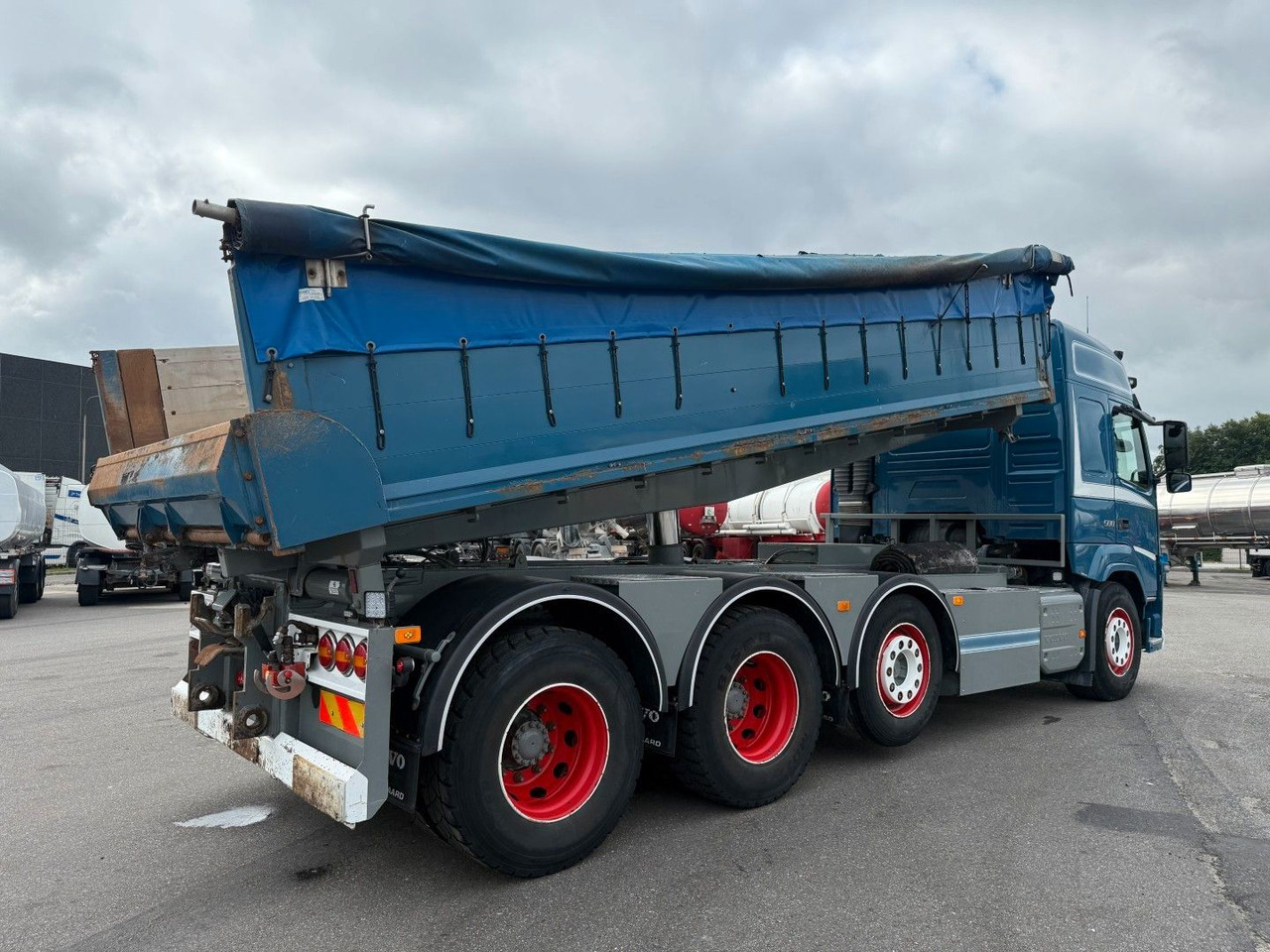 Volvo FM 500 8x4 Pushertridem 3 Way Tipper / Kipper - Caminhão basculante: foto 3 Volvo FM 500 8x4 Pushertridem 3 Way Tipper / Kipper - Caminhão basculante: foto 3