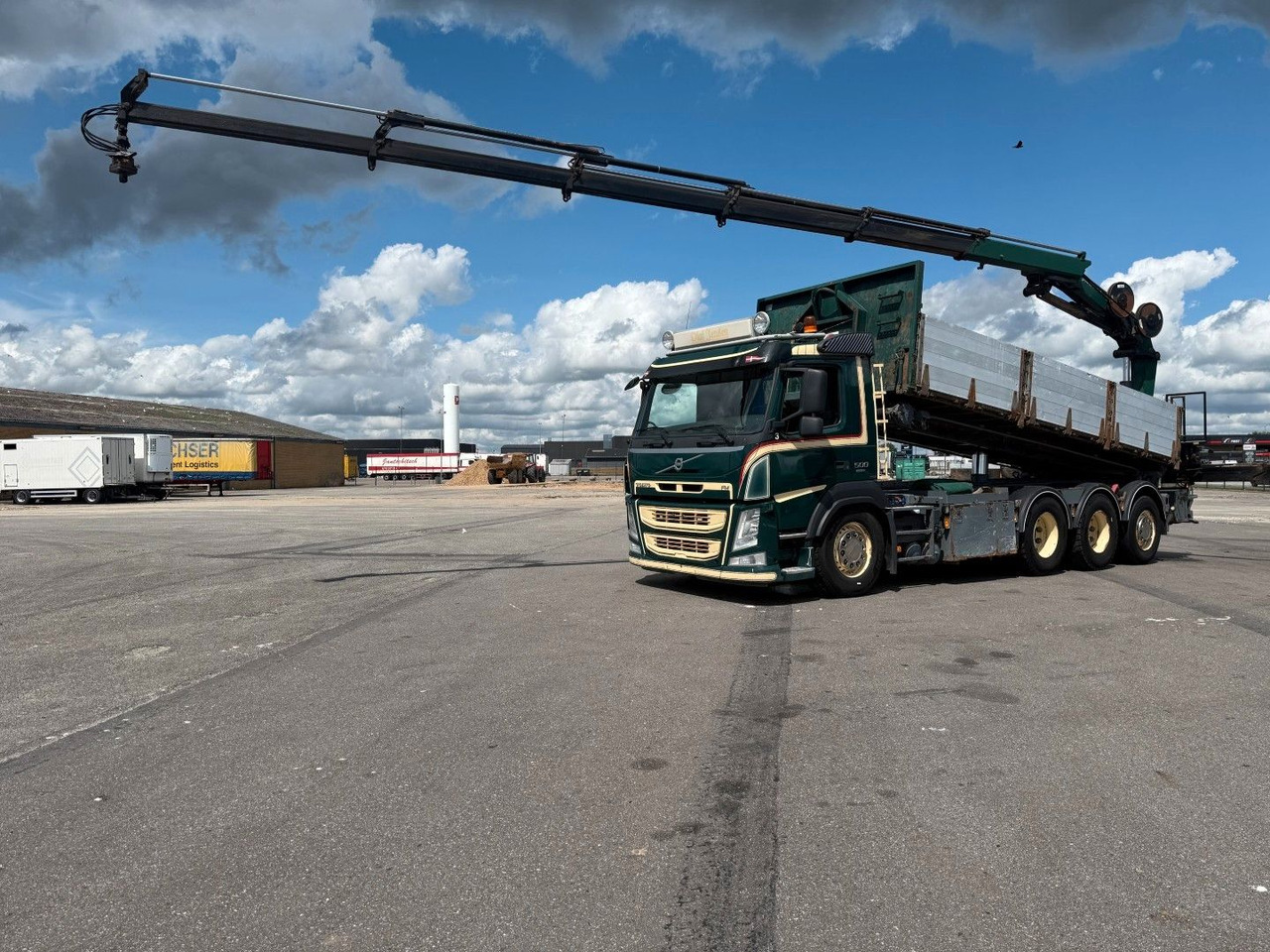 Volvo FM500 8x4*4 Tipper / Crane HMF2620-K5 - Caminhão basculante, Caminhão grua: foto 2 Volvo FM500 8x4*4 Tipper / Crane HMF2620-K5 - Caminhão basculante, Caminhão grua: foto 2