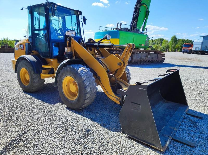 Caterpillar 908M - Carregadeira de rodas: foto 3 Caterpillar 908M - Carregadeira de rodas: foto 3