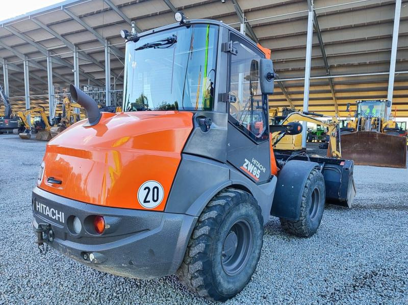 Hitachi ZW95 - Carregadeira de rodas: foto 4 Hitachi ZW95 - Carregadeira de rodas: foto 4