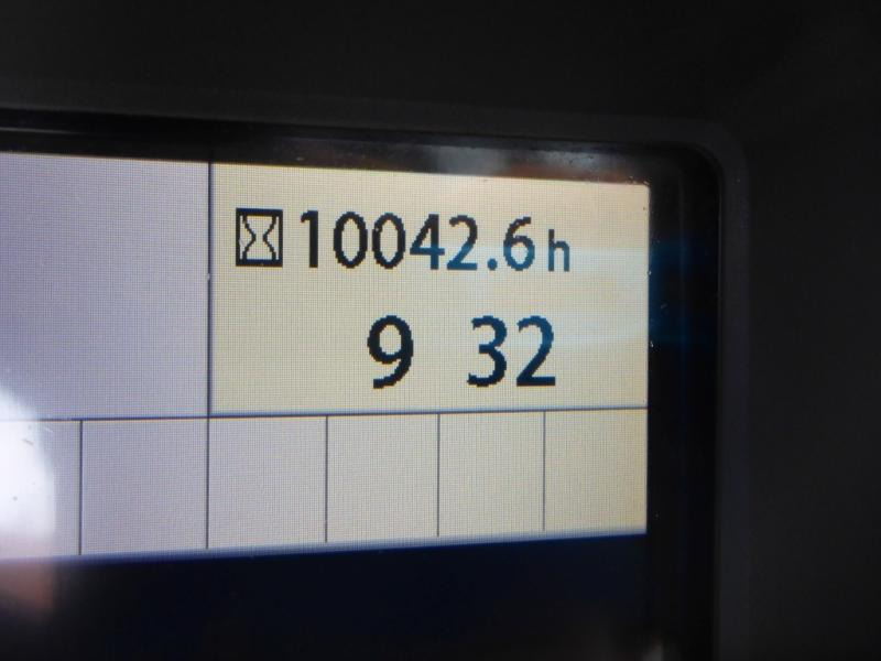 Hitachi ZX225USLC-5B - Escavadora de rastos: foto 5 Hitachi ZX225USLC-5B - Escavadora de rastos: foto 5