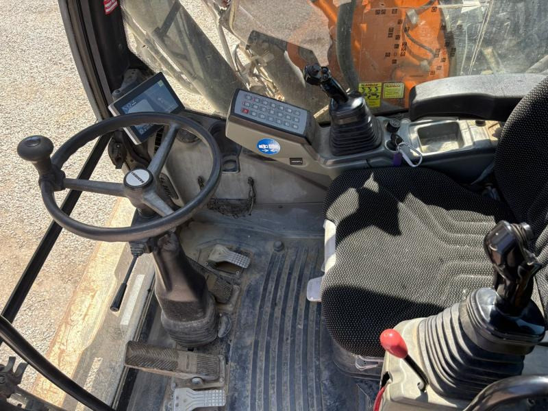 Liebherr A914 - Escavadeira de rodas: foto 5 Liebherr A914 - Escavadeira de rodas: foto 5