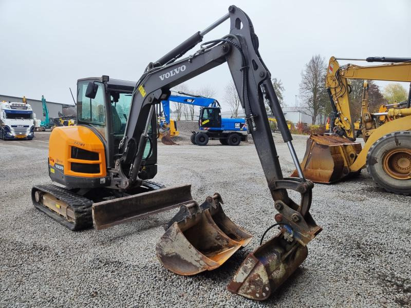 Volvo ECR40D - Mini escavadeira: foto 3 Volvo ECR40D - Mini escavadeira: foto 3