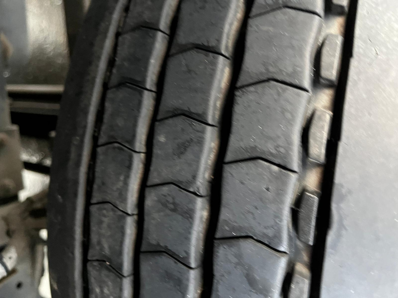 Iveco Eurocargo 120 E 22 - Caminhão com lona: foto 5 Iveco Eurocargo 120 E 22 - Caminhão com lona: foto 5