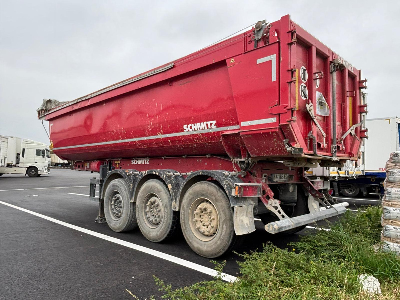 SCHMITZ - Semireboque basculante: foto 1 SCHMITZ - Semireboque basculante: foto 1