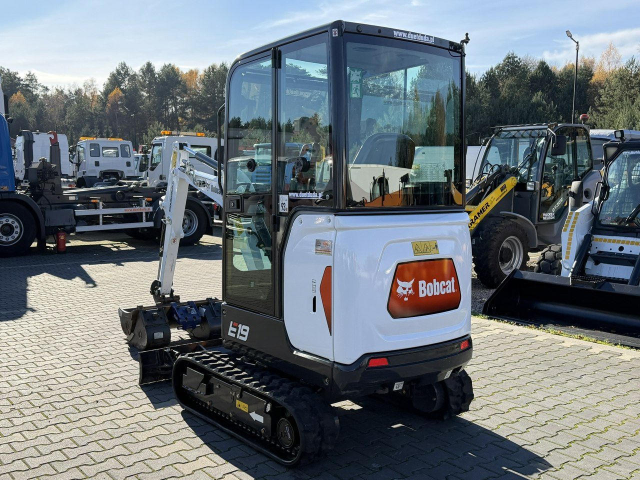 Mini escavadeira Bobcat E19 Komplet Łyżek Mało Używana Przepracowane tylko 90mth: foto 24