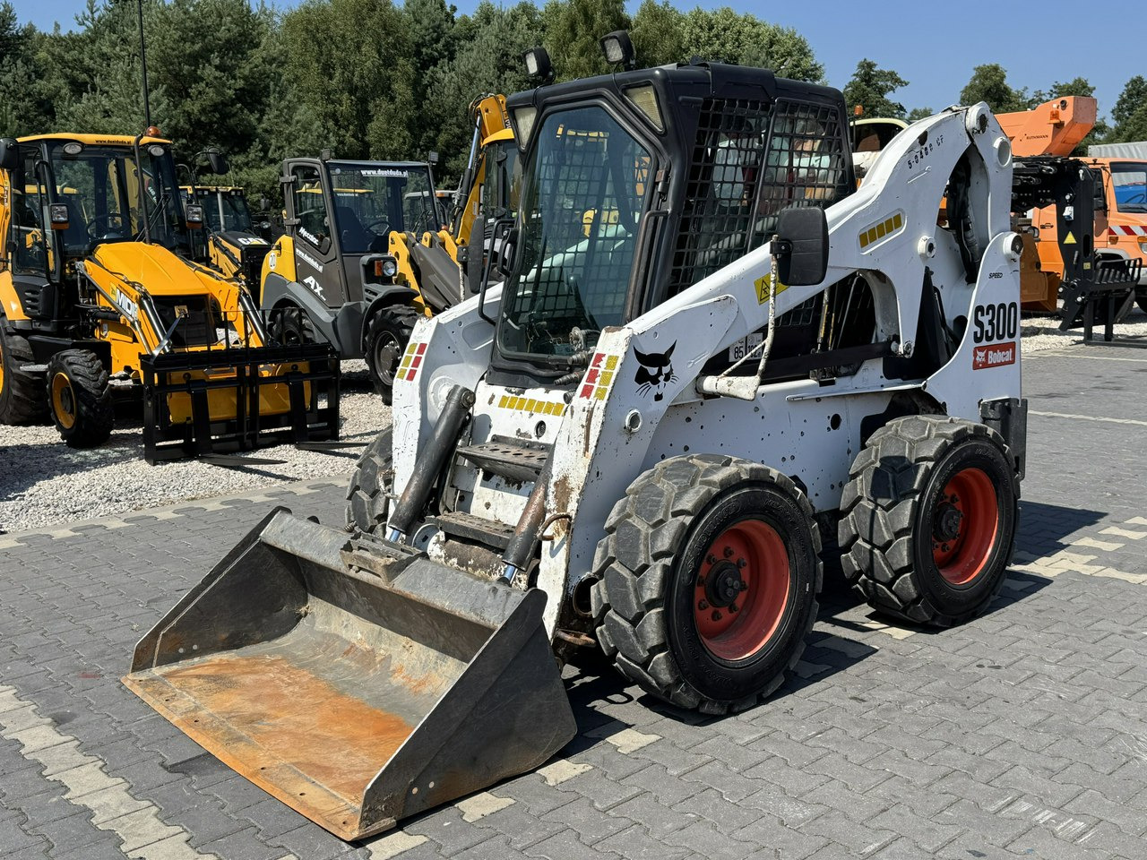Bobcat S300 Joystick Mini Ładowarka Waga 3692kg - Mini carregadeira: foto 1 Bobcat S300 Joystick Mini Ładowarka Waga 3692kg - Mini carregadeira: foto 1