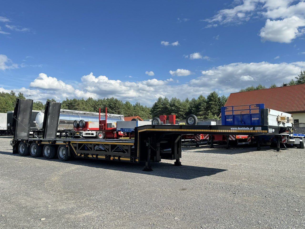 Bodex 4 osiowa NN4J Niskopodwoziówka Niskopodwozie Nowe Opony - Semireboque baixa: foto 5 Bodex 4 osiowa NN4J Niskopodwoziówka Niskopodwozie Nowe Opony - Semireboque baixa: foto 5