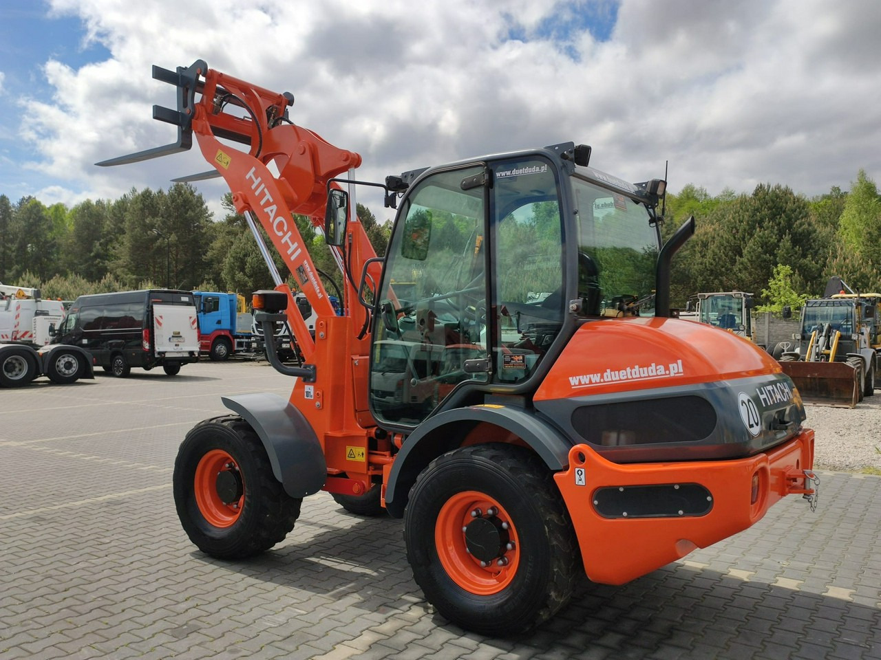 Hitachi ZW75 Wheel Loader Szybko-Złącze Widły Stan Bardzo Dobry - Carregadeira de rodas: foto 4 Hitachi ZW75 Wheel Loader Szybko-Złącze Widły Stan Bardzo Dobry - Carregadeira de rodas: foto 4