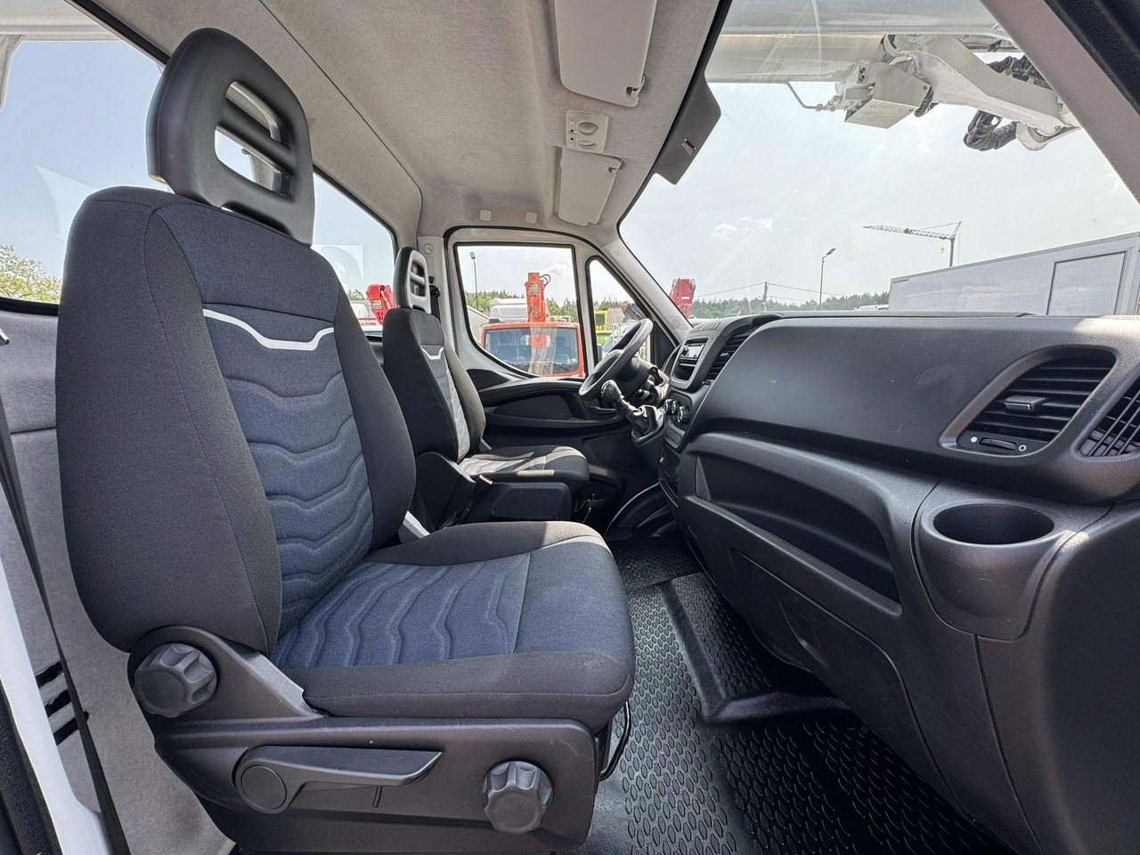 Locação de Iveco Daily 35S14 Iveco Daily 35S14: foto 30