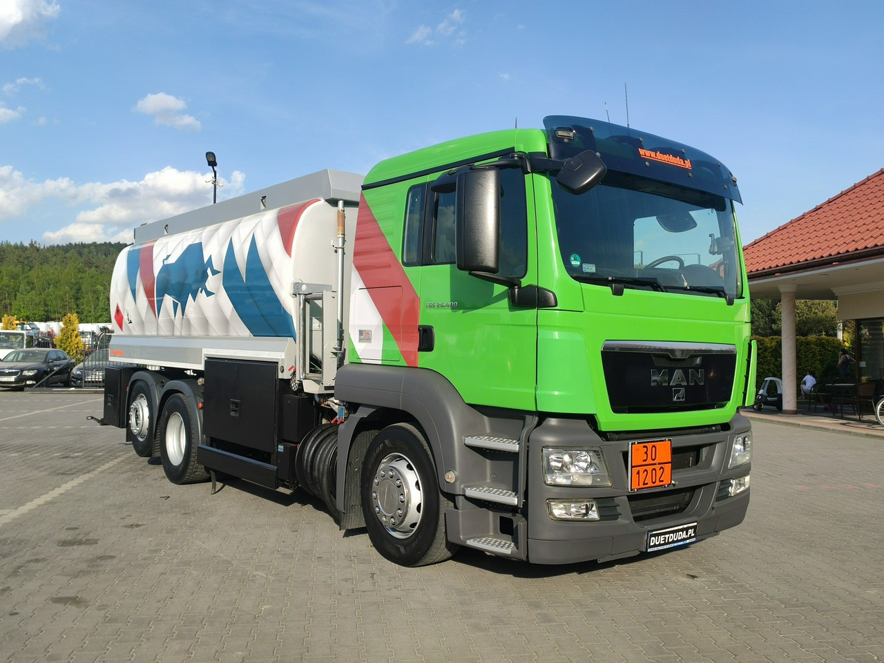 MAN TGA 26.400 Autocysterna z Dystrybucją Ważne TDT - Caminhão tanque: foto 2 MAN TGA 26.400 Autocysterna z Dystrybucją Ważne TDT - Caminhão tanque: foto 2