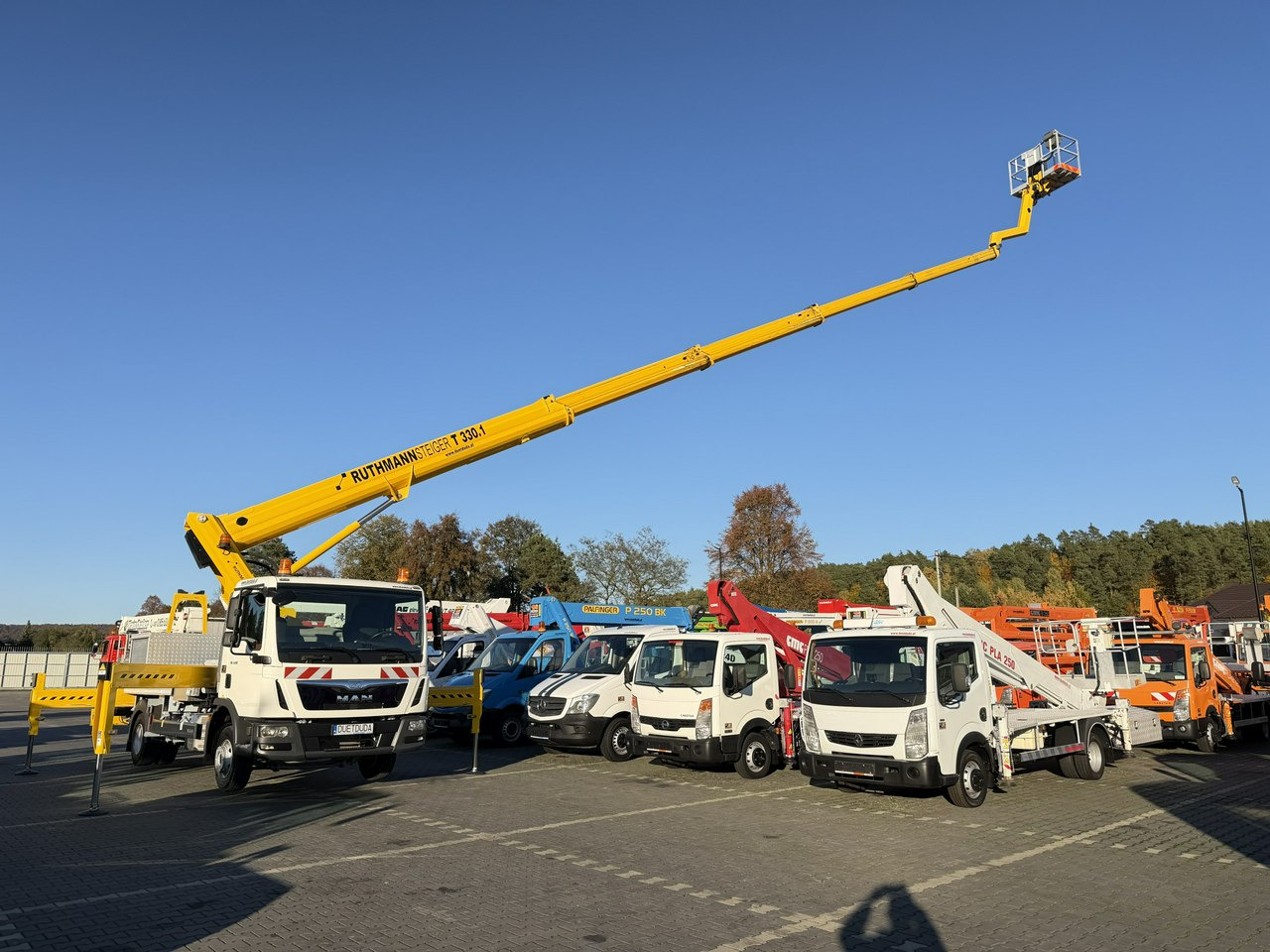 MAN TGL 7.150 Zwyżka Ruthmann T330 33-Metry w bok 21m Mały przebieg - Caminhão com plataforma aérea: foto 2 MAN TGL 7.150 Zwyżka Ruthmann T330 33-Metry w bok 21m Mały przebieg - Caminhão com plataforma aérea: foto 2