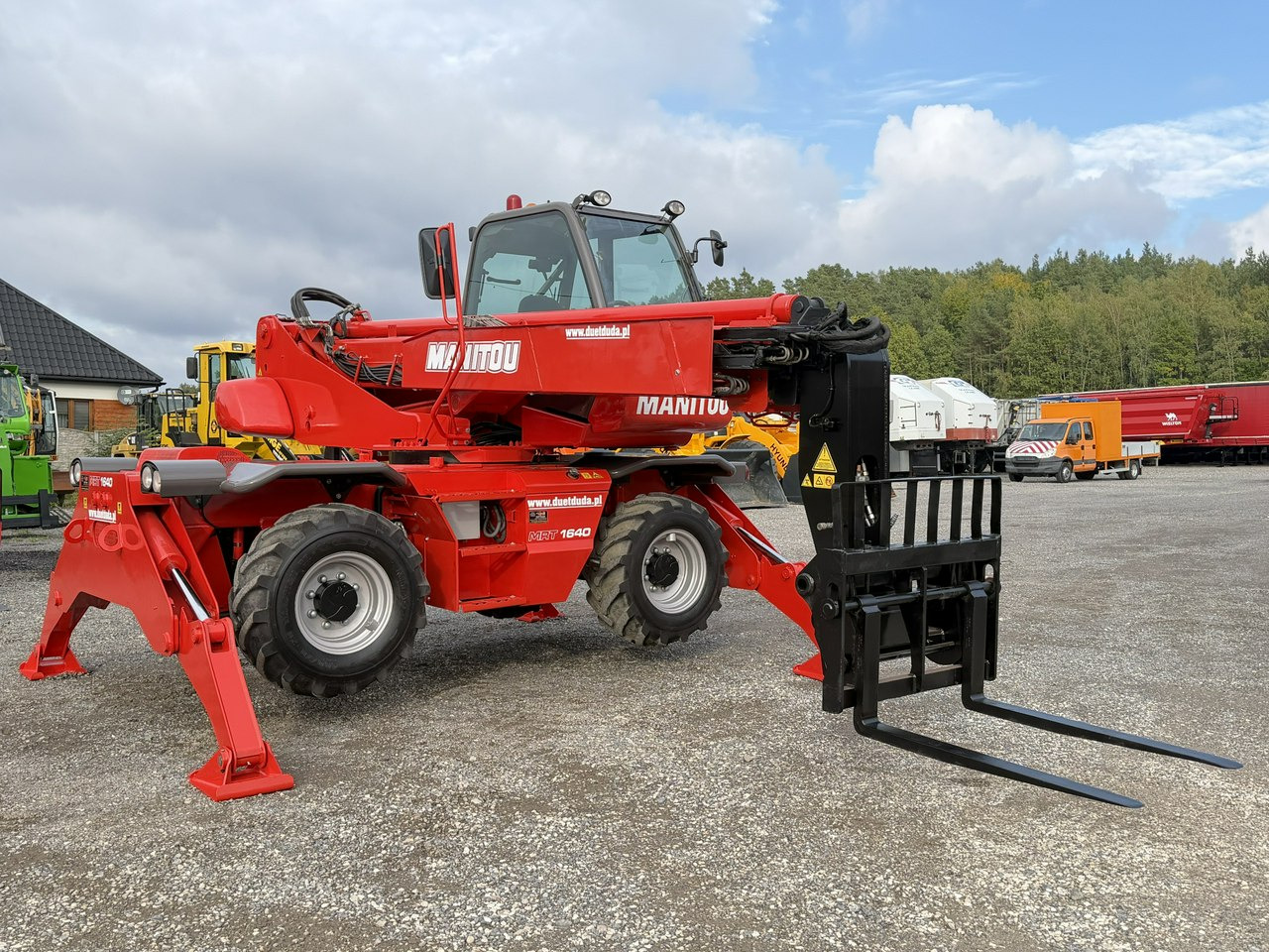 Manitou MRT 1640 Easy ROTO Ładowarka Teleskopowa Obrotowa 1840 2150 - Empilhador telescópico: foto 5 Manitou MRT 1640 Easy ROTO Ładowarka Teleskopowa Obrotowa 1840 2150 - Empilhador telescópico: foto 5