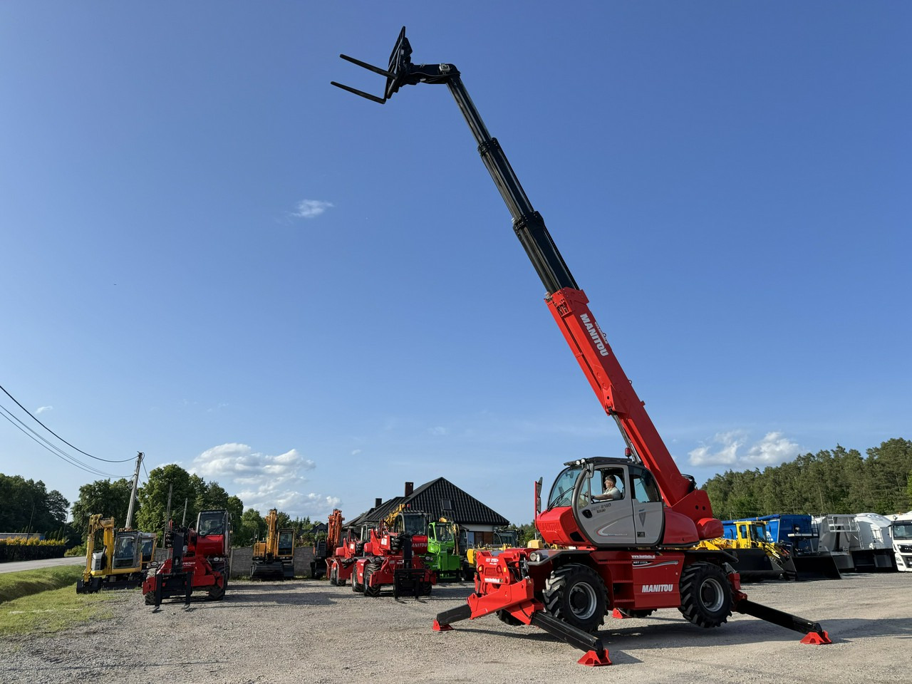 Manitou MRT 2150 ROTO Ładowarka Teleskopowa Obrotowa 2550 - Empilhador telescópico: foto 1 Manitou MRT 2150 ROTO Ładowarka Teleskopowa Obrotowa 2550 - Empilhador telescópico: foto 1