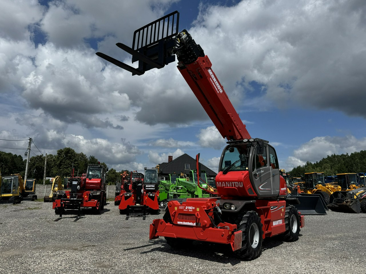 Manitou MRT 2150 + ROTO Ładowarka Teleskopowa Obrotowa - Empilhador telescópico: foto 4 Manitou MRT 2150 + ROTO Ładowarka Teleskopowa Obrotowa - Empilhador telescópico: foto 4