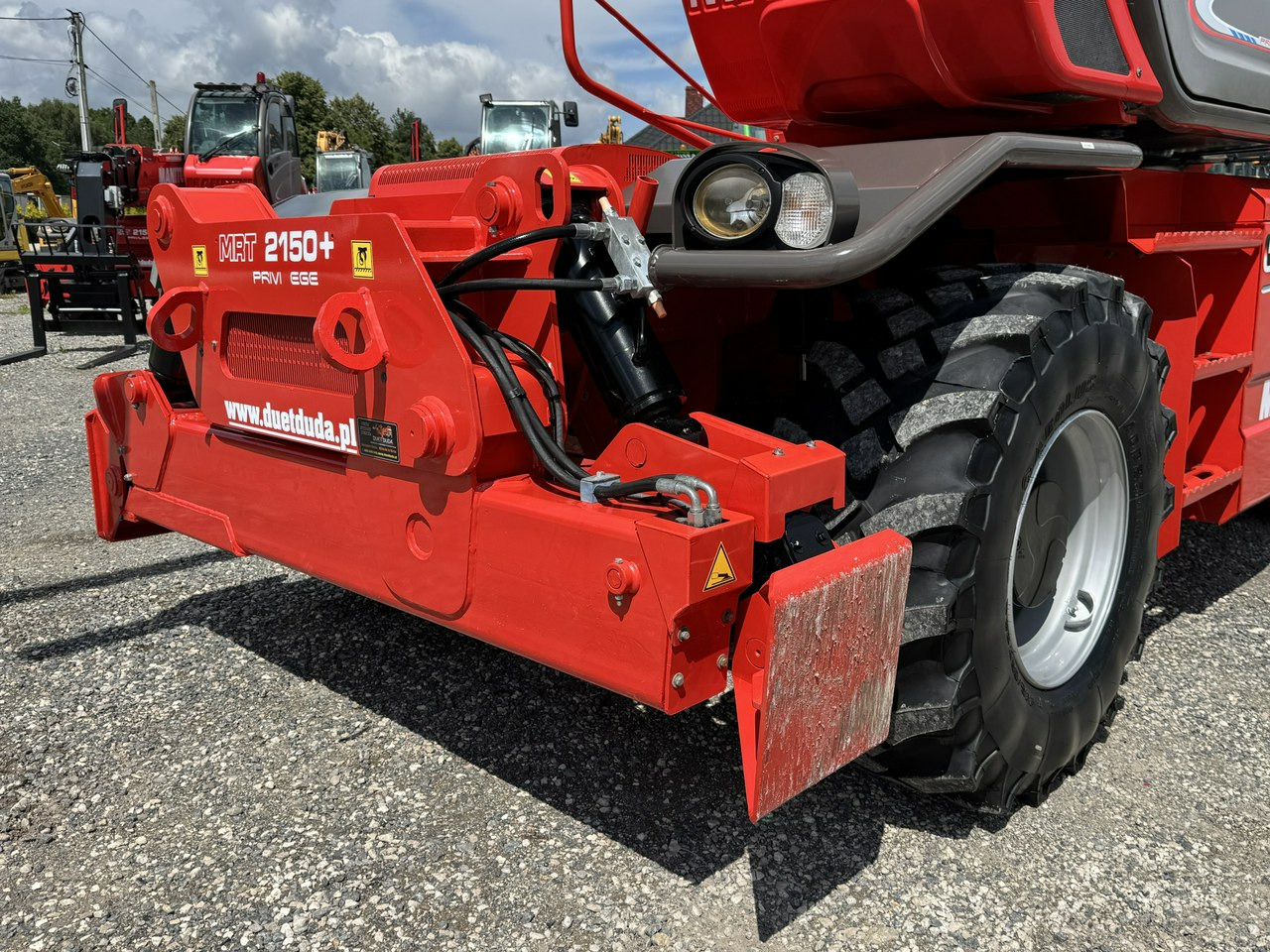 Manitou MRT 2150 + ROTO Ładowarka Teleskopowa Obrotowa - Empilhador telescópico: foto 5 Manitou MRT 2150 + ROTO Ładowarka Teleskopowa Obrotowa - Empilhador telescópico: foto 5