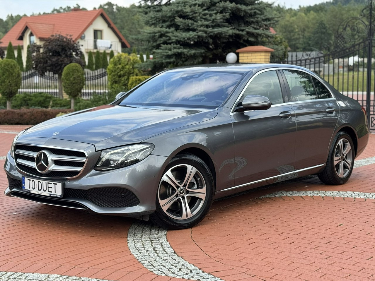 Mercedes E 220 - Sedã: foto 5 Mercedes E 220 - Sedã: foto 5