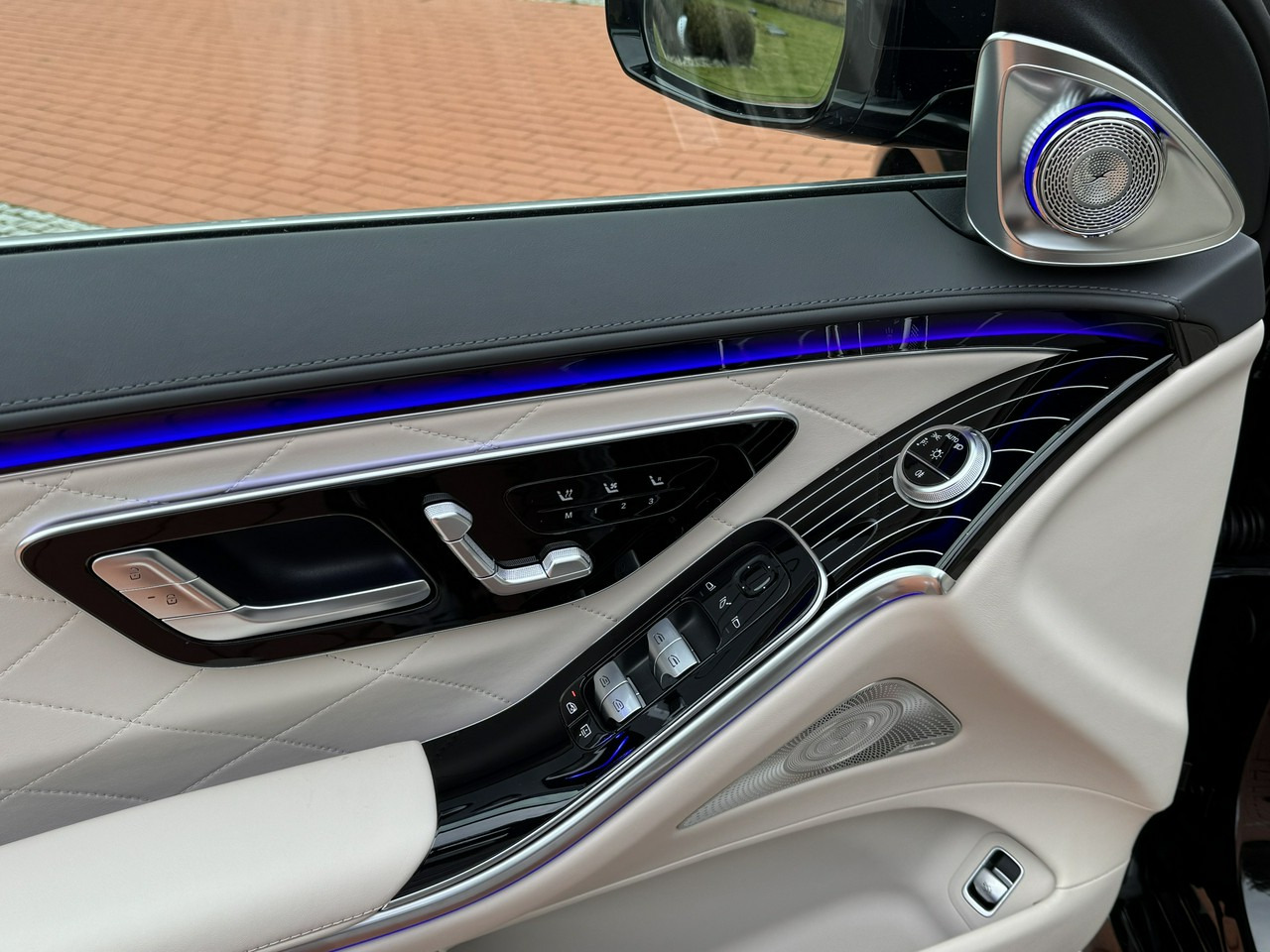 Sedã Mercedes S 450: foto 23