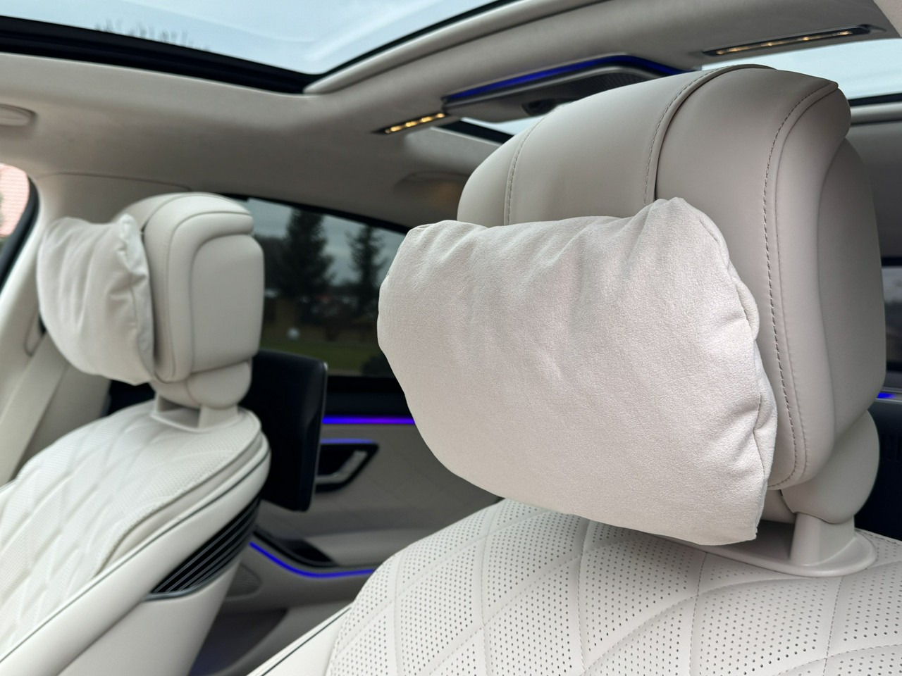 Sedã Mercedes S 450: foto 44