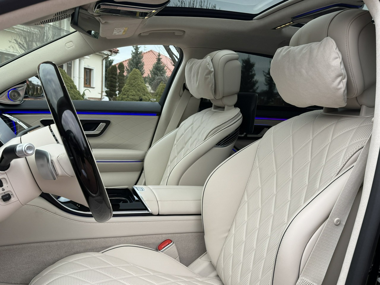 Sedã Mercedes S 450: foto 42