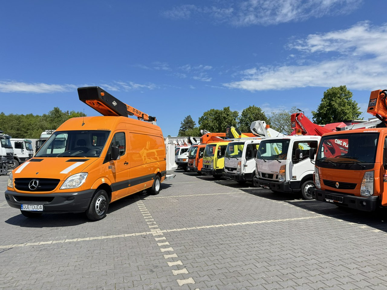 Mercedes Sprinter Zwyżka Podnośnik Koszowy VERSALIFT KLUBB ET-36-LF UDT - Caminhão com plataforma aérea: foto 2 Mercedes Sprinter Zwyżka Podnośnik Koszowy VERSALIFT KLUBB ET-36-LF UDT - Caminhão com plataforma aérea: foto 2