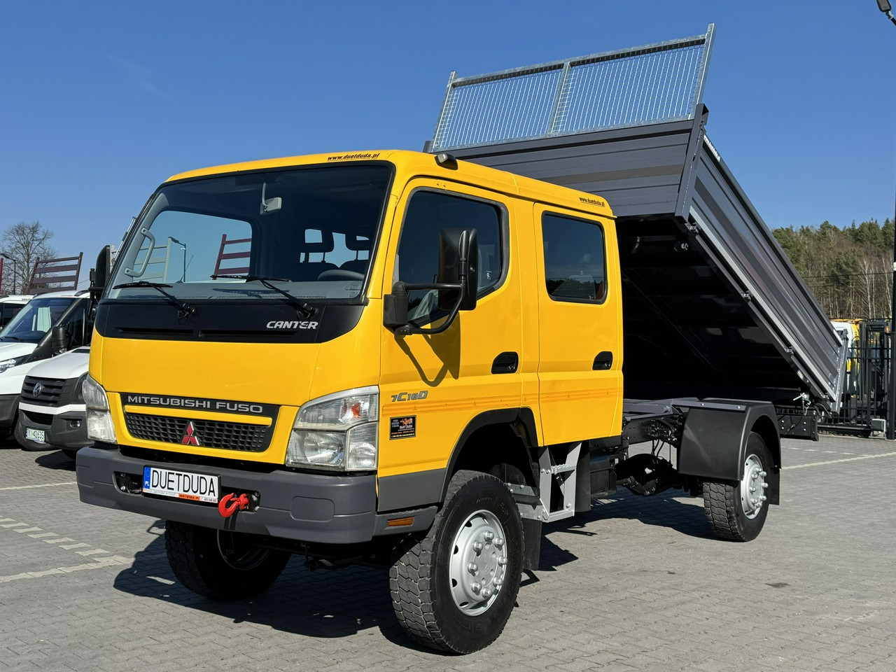 Mitsubishi Canter Fuso 4x4 17C18D 4.9/180KM Wywrotka 3-stronna - Caminhão basculante: foto 3 Mitsubishi Canter Fuso 4x4 17C18D 4.9/180KM Wywrotka 3-stronna - Caminhão basculante: foto 3