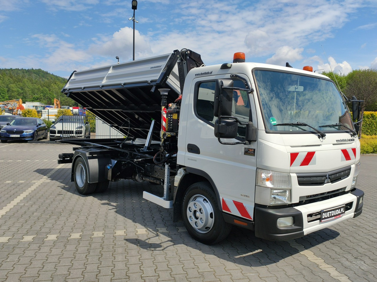 Mitsubishi Canter Fuso 9C18 3.0/180KM Automat, HDS FASSI F30 Wywrotka 3-str - Caminhão basculante: foto 2 Mitsubishi Canter Fuso 9C18 3.0/180KM Automat, HDS FASSI F30 Wywrotka 3-str - Caminhão basculante: foto 2