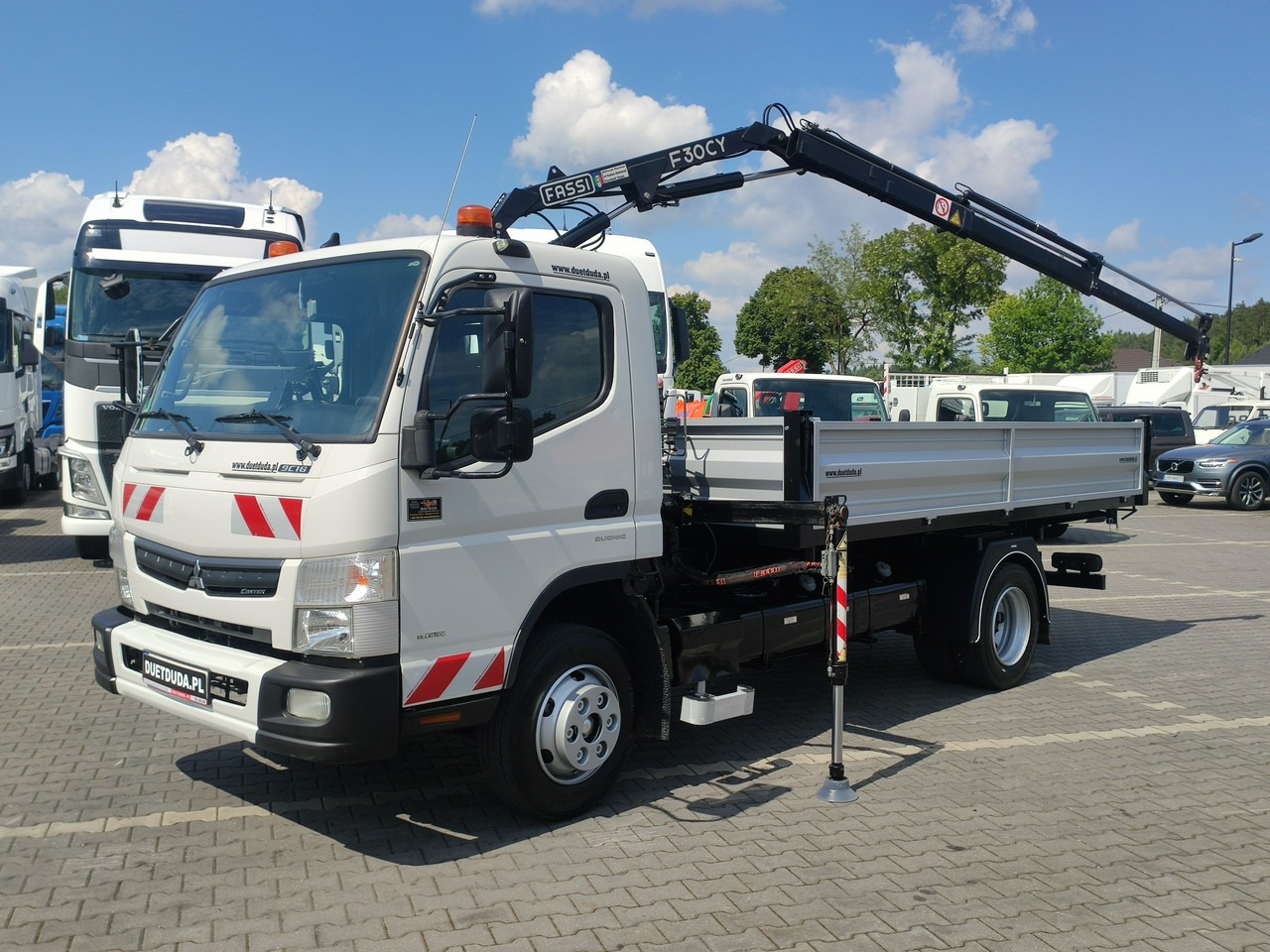 Mitsubishi Canter Fuso 9C18 3.0/180KM HDS FASSI F30 Wywrotka 3-stronna - Caminhão basculante: foto 1 Mitsubishi Canter Fuso 9C18 3.0/180KM HDS FASSI F30 Wywrotka 3-stronna - Caminhão basculante: foto 1