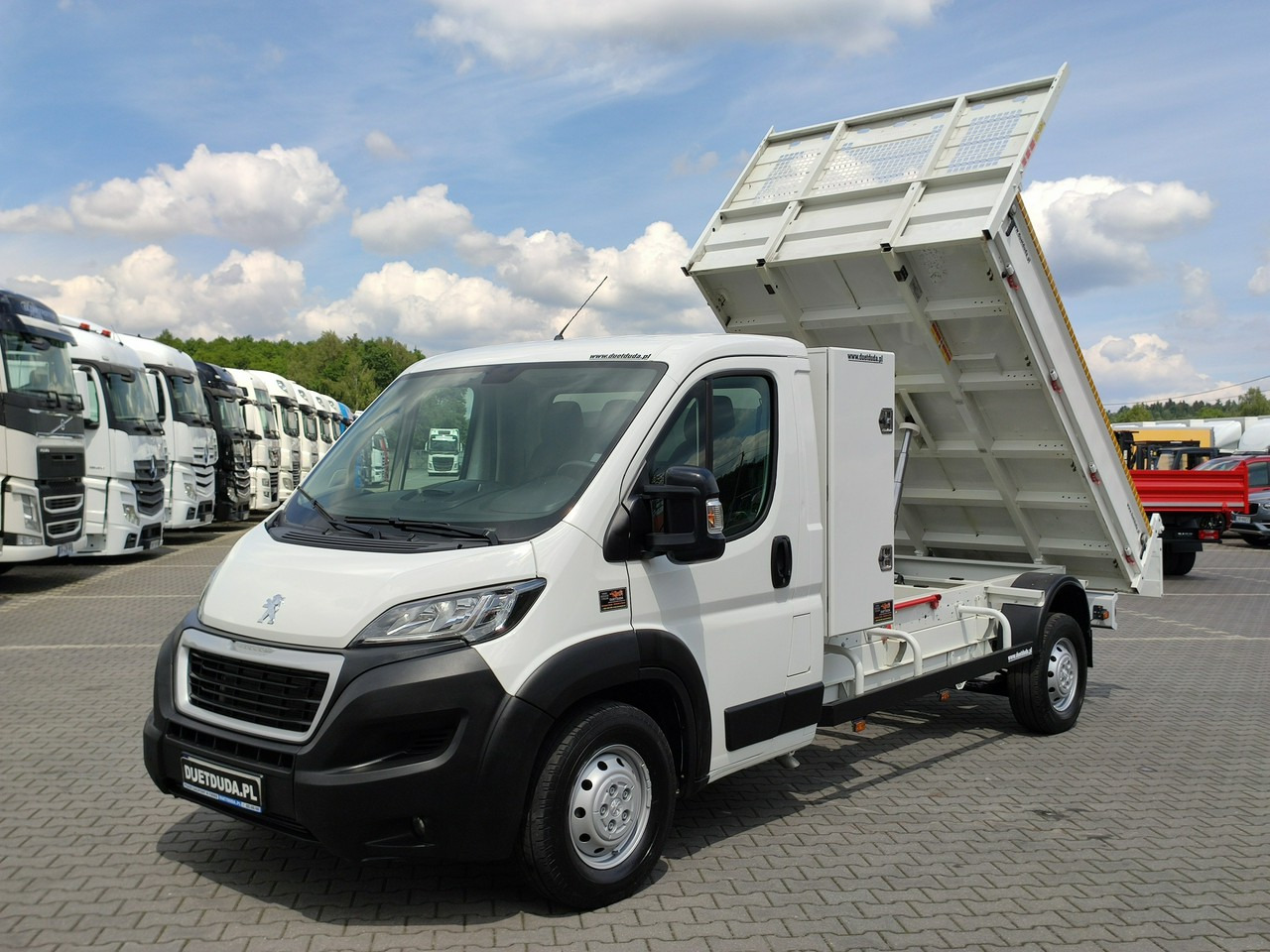 Peugeot Boxer - Furgão basculante: foto 1 Peugeot Boxer - Furgão basculante: foto 1