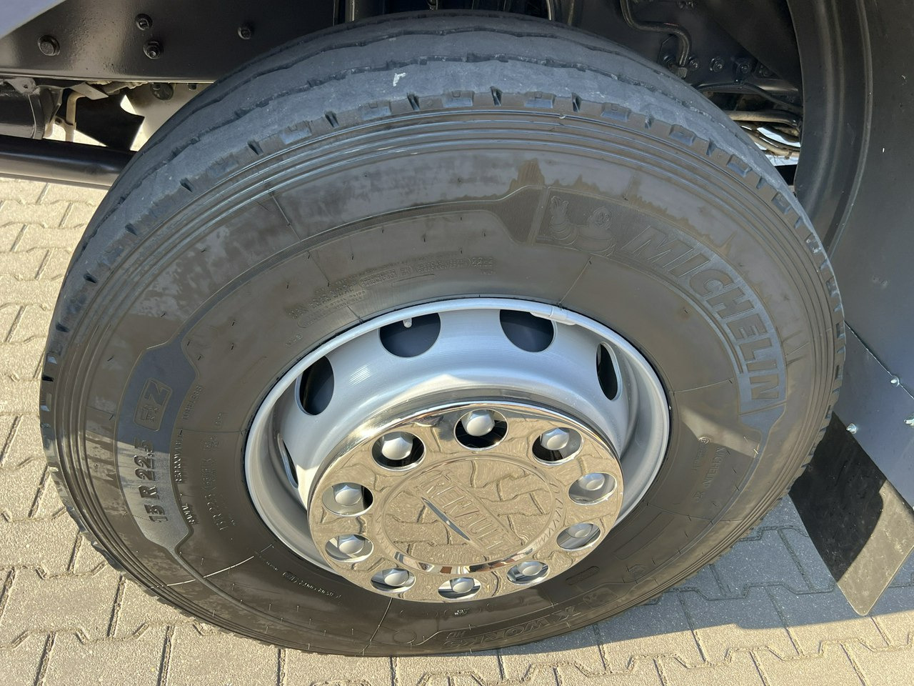 Renault Kerax 26.390 6x4 Mocny HDS FASSI F170 Sterowanie Radiowe - Caminhão basculante, Caminhão grua: foto 4 Renault Kerax 26.390 6x4 Mocny HDS FASSI F170 Sterowanie Radiowe - Caminhão basculante, Caminhão grua: foto 4