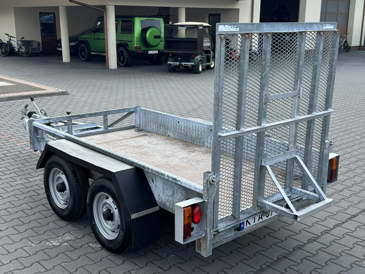 Titan Ciężarowa Pod minikoparkę sprzęt budowlany 2-osiowa Super Stan - Reboque porta máquinas: foto 4 Titan Ciężarowa Pod minikoparkę sprzęt budowlany 2-osiowa Super Stan - Reboque porta máquinas: foto 4