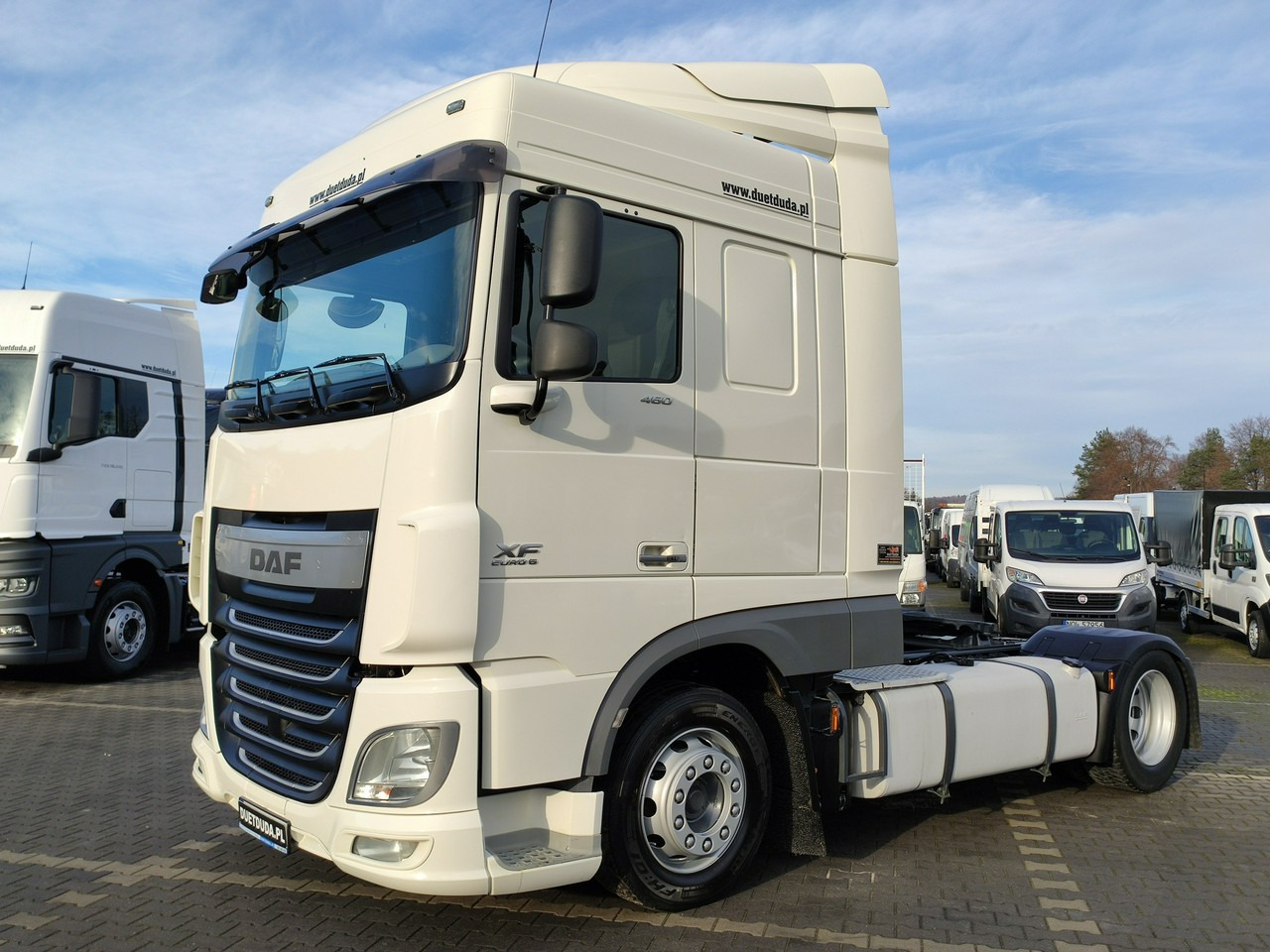 DAF XF 106.460 Euro 6 LowDeck Mega - Tractor: foto 1 DAF XF 106.460 Euro 6 LowDeck Mega - Tractor: foto 1