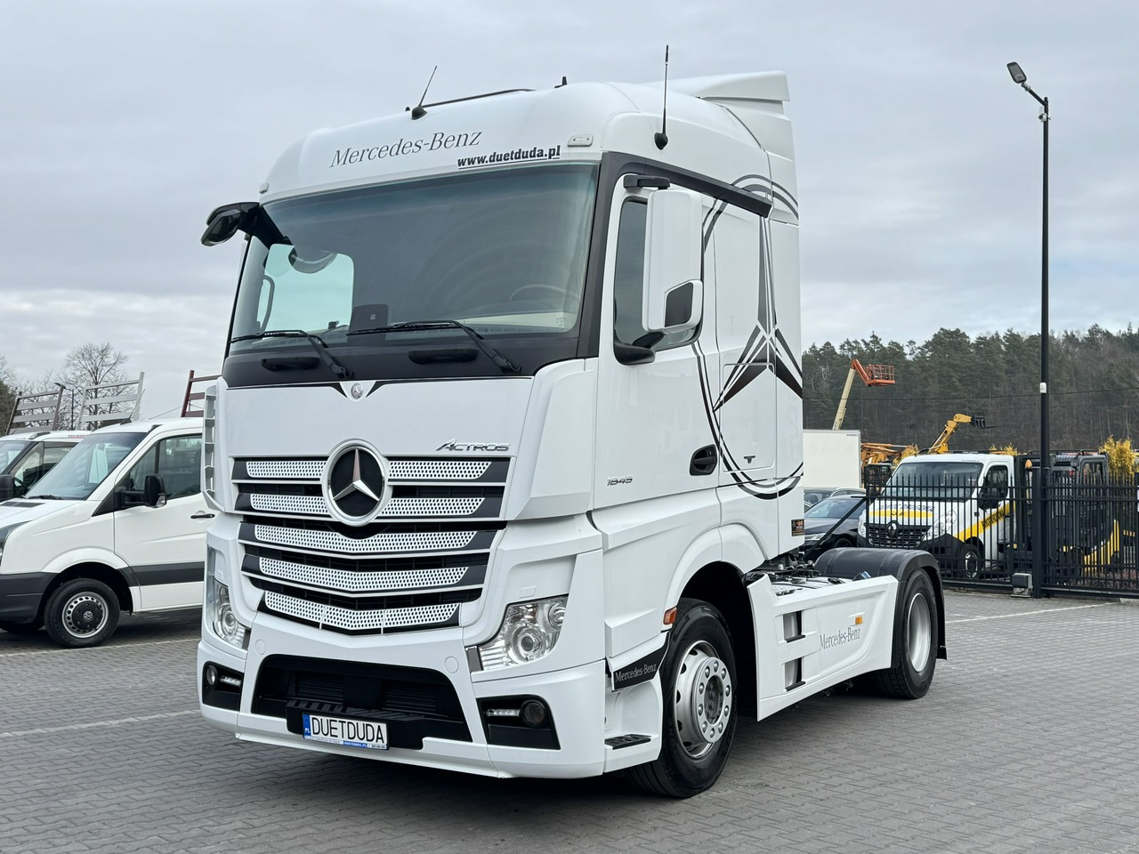Mercedes ACTROS 1845 Euro 6 Stream Space Standard !!! - Tractor: foto 3 Mercedes ACTROS 1845 Euro 6 Stream Space Standard !!! - Tractor: foto 3