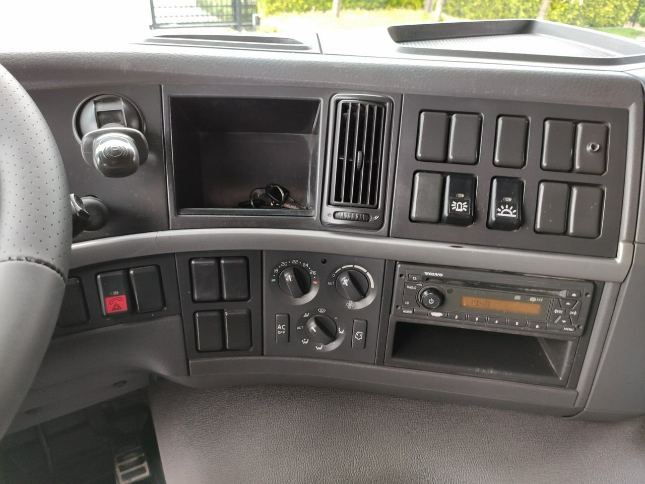 Caminhão basculante, Caminhão grua Volvo FMX 410 6x4 13L HDS Radiowy Hydroburta: foto 31