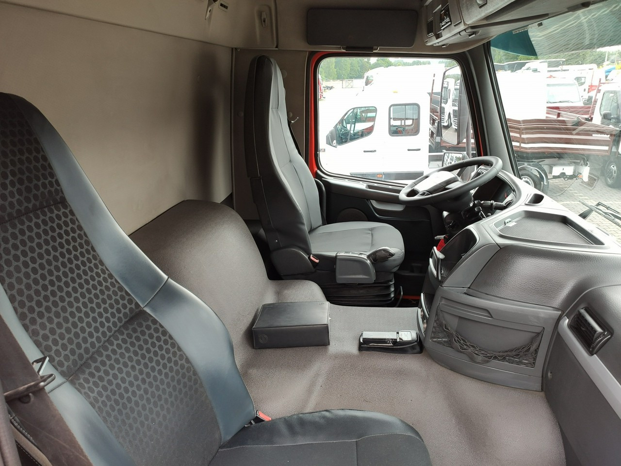 Caminhão basculante, Caminhão grua Volvo FMX 410 6x4 13L HDS Radiowy Hydroburta: foto 40