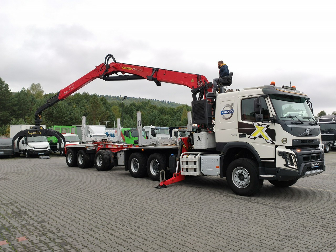 Volvo FMX 540 6x4 RETARDER PALFORET EPSILON S300L Do Drewna - Caminhão florestal: foto 4 Volvo FMX 540 6x4 RETARDER PALFORET EPSILON S300L Do Drewna - Caminhão florestal: foto 4