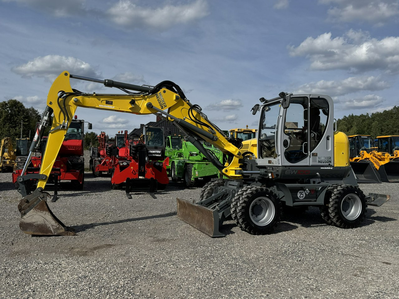 Escavadeira de rodas Wacker Neuson EW100 Pług + Podpory 10 ton Szybkozłącze Klimatyzacja: foto 12 Escavadeira de rodas Wacker Neuson EW100 Pług + Podpory 10 ton Szybkozłącze Klimatyzacja: foto 12