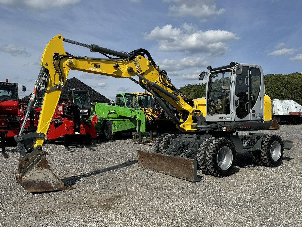 Wacker Neuson EW100 Pług + Podpory 10 ton Szybkozłącze Klimatyzacja - Escavadeira de rodas: foto 4 Wacker Neuson EW100 Pług + Podpory 10 ton Szybkozłącze Klimatyzacja - Escavadeira de rodas: foto 4