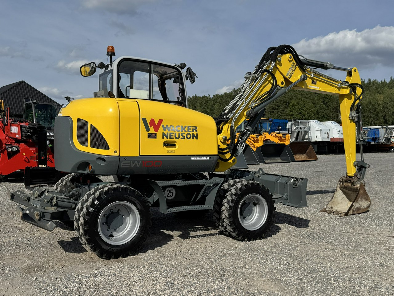 Escavadeira de rodas Wacker Neuson EW100 Pług + Podpory 10 ton Szybkozłącze Klimatyzacja: foto 14 Escavadeira de rodas Wacker Neuson EW100 Pług + Podpory 10 ton Szybkozłącze Klimatyzacja: foto 14