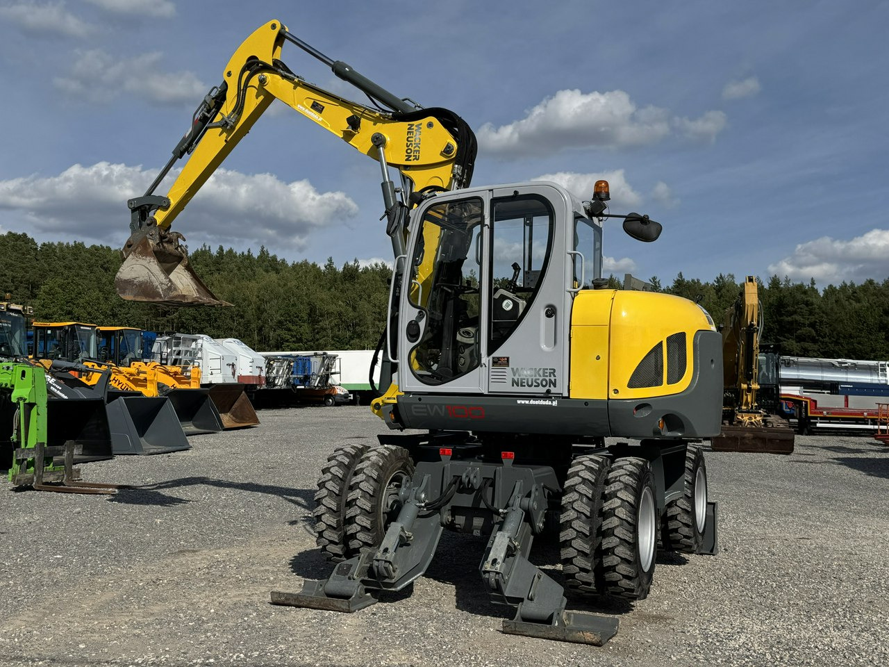 Escavadeira de rodas Wacker Neuson EW100 Pług + Podpory 10 ton Szybkozłącze Klimatyzacja: foto 13 Escavadeira de rodas Wacker Neuson EW100 Pług + Podpory 10 ton Szybkozłącze Klimatyzacja: foto 13
