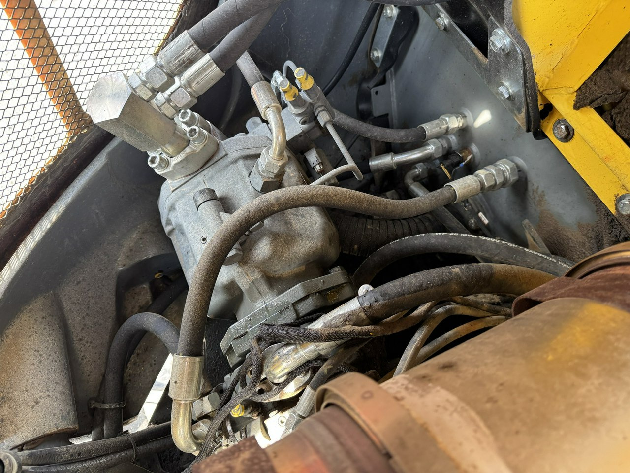 Escavadeira de rodas Wacker Neuson EW100 Pług + Podpory 10 ton Szybkozłącze Klimatyzacja: foto 26 Escavadeira de rodas Wacker Neuson EW100 Pług + Podpory 10 ton Szybkozłącze Klimatyzacja: foto 26