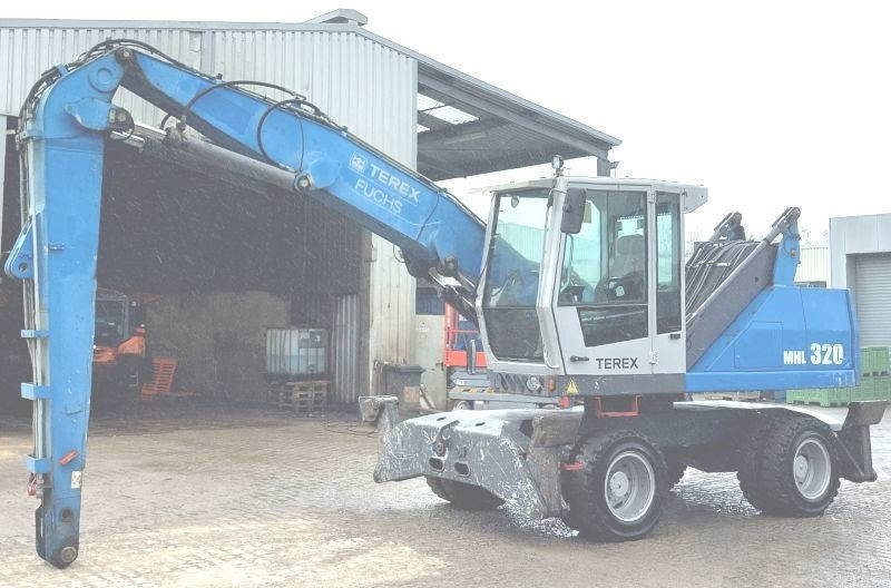 Fuchs MHL 320 D - Manipulador de material: foto 2 Fuchs MHL 320 D - Manipulador de material: foto 2
